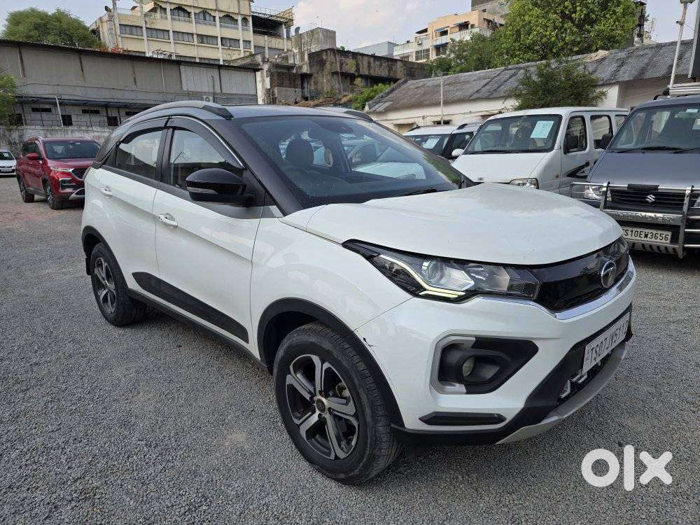 Tata Nexon 1.5 Revotorq Xz Plus Dual Tone, 2023, Petrol
