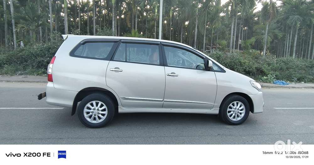 Toyota Innova 2.5 V 8 Str, 2014, Diesel
