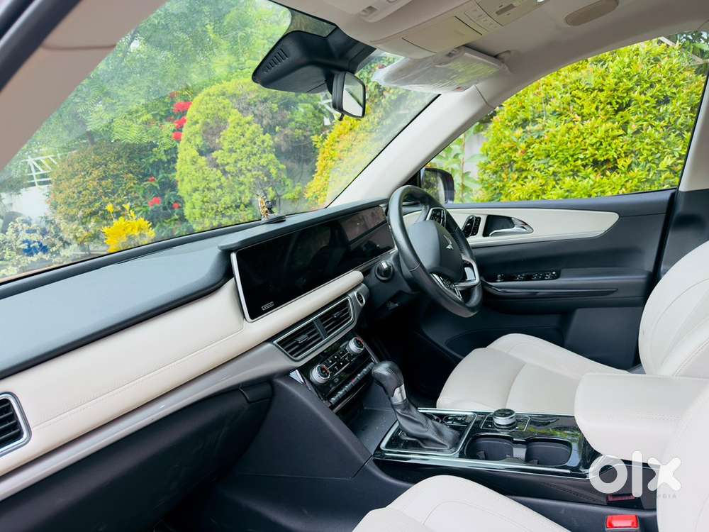 Mahindra Xuv700 Petrol 2021