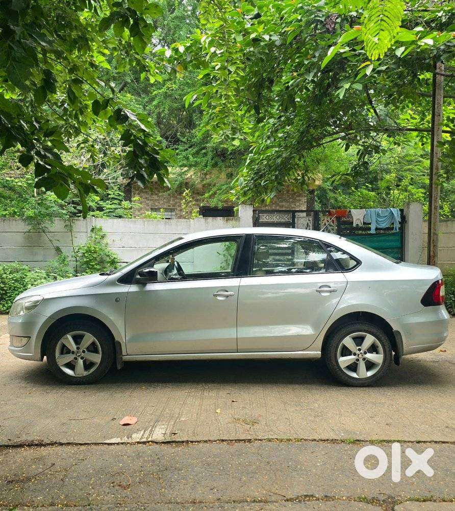 Skoda Rapid 1.5 Tdi At Elegance, 2015, Diesel