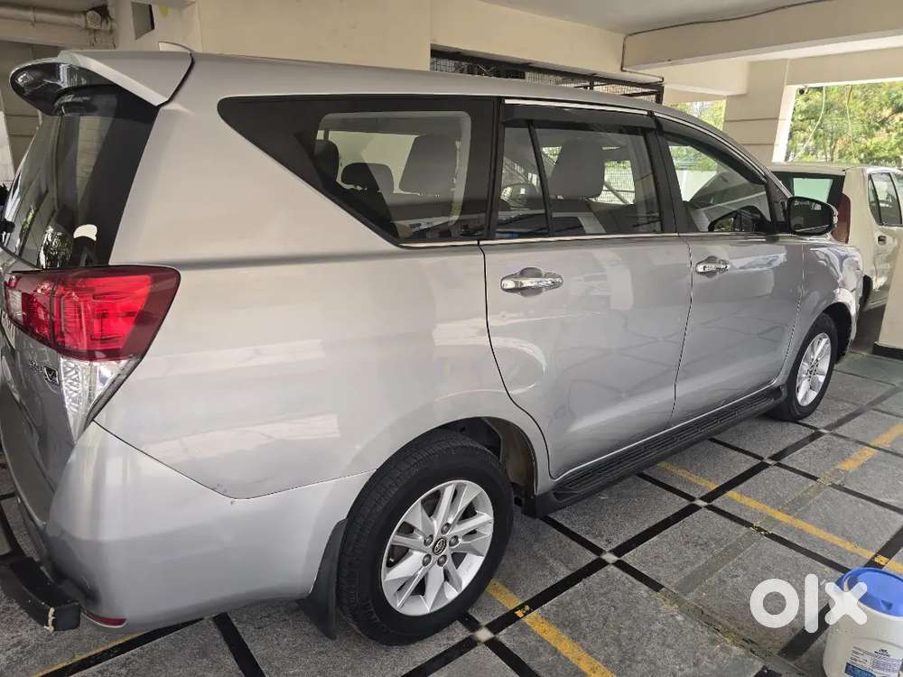 Toyota Innova Crysta 2017 Diesel 86000 Km Driven