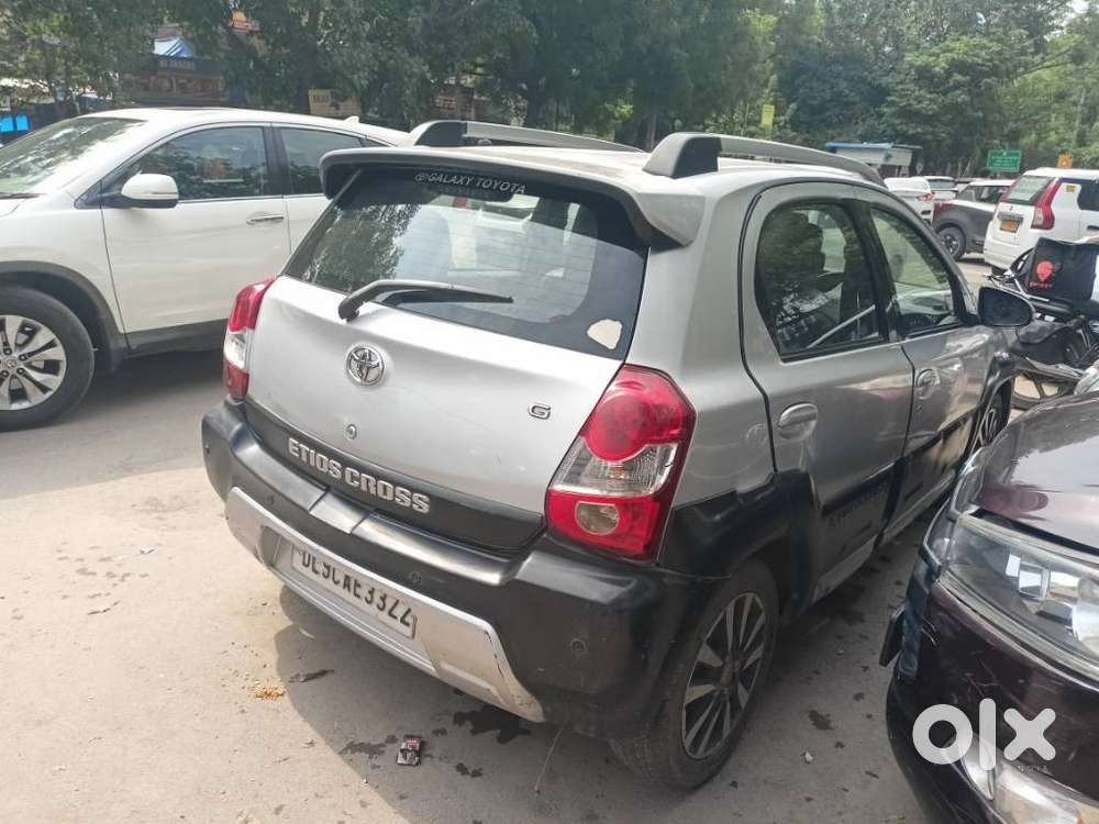 Toyota Etios Cross 1.2l G, 2015, Petrol