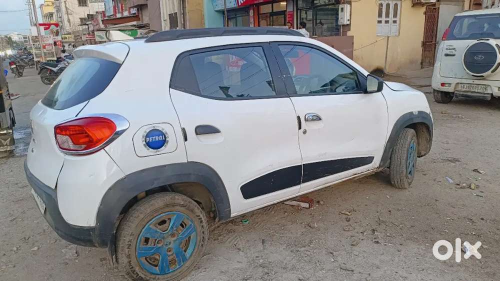 Renault Kwid 2016 Petrol Well Maintained