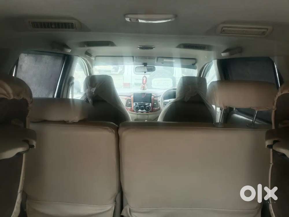 Toyota Innova 2013