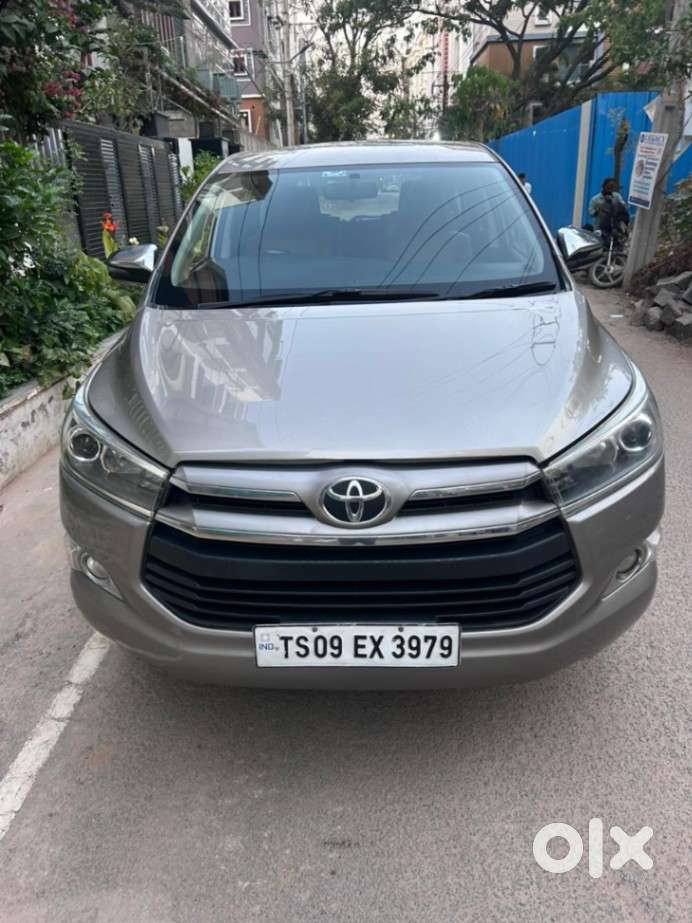 Toyota Innova Crysta 2.8z Automatic, 2017, Diesel