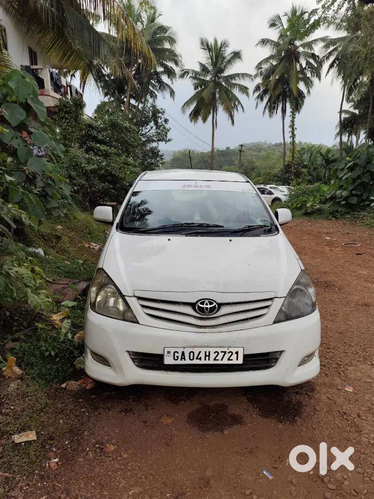 Toyota Innova 2010 Diesel 350000 Km Driven