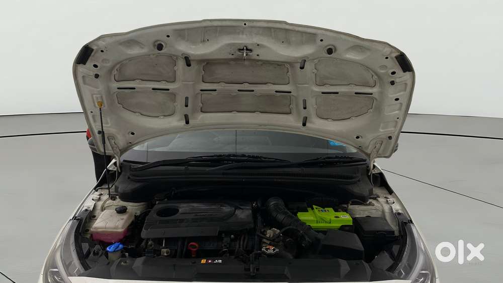 Hyundai New I20 1.2 Asta (o) Mt Dual Tone, 2022, Diesel