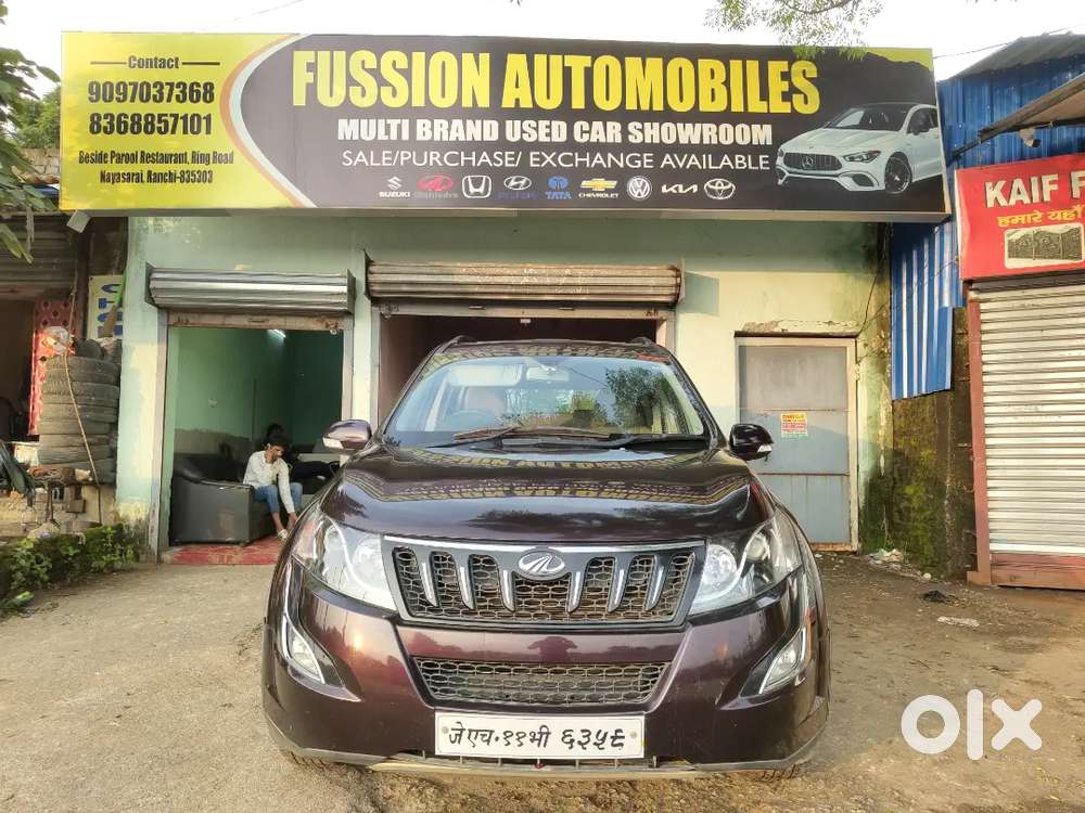 Mahindra Xuv500 W10 Original Running With History Available Sunroof