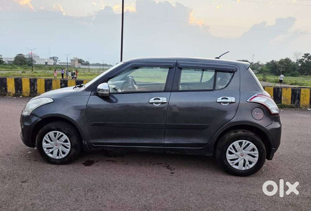 Maruti Suzuki Swift Vxi 1.2 Abs Bs-iv, 2015, Petrol