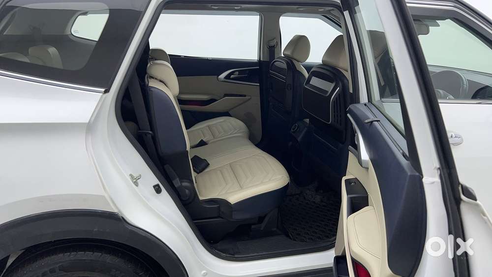Kia Carens 1.4 Luxury Plus 6 Str, 2022, Petrol