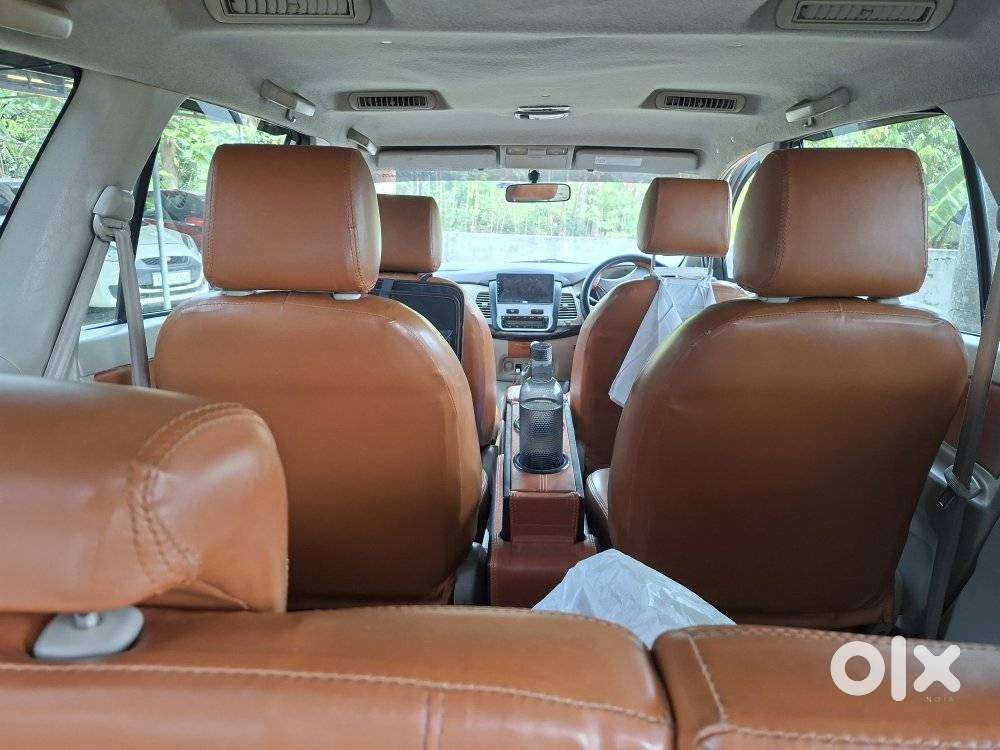 Toyota Innova 2.5 Z Diesel 7 Seater Bs Iv, 2014, Diesel