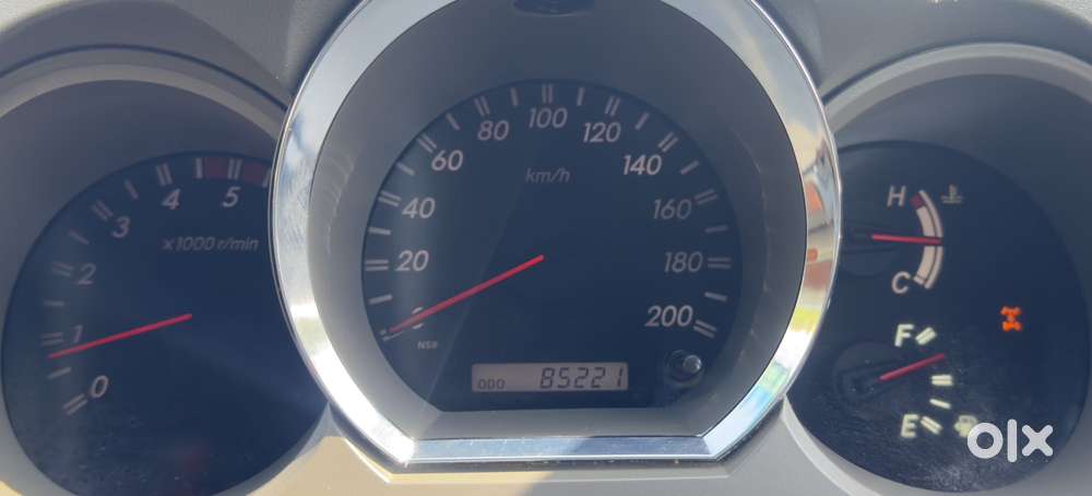 Toyota Fortuner 4x2 Mt 2.8 Diesel, 2011, Diesel