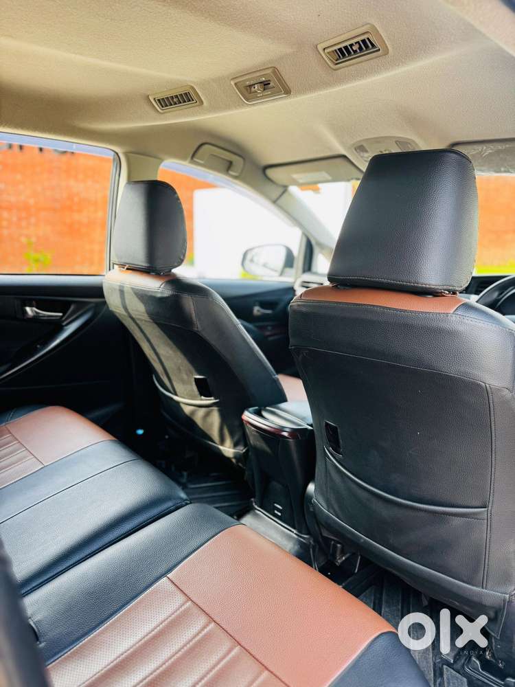 Toyota Innova Crysta 2.8 Gx At 7 Str, 2016, Diesel