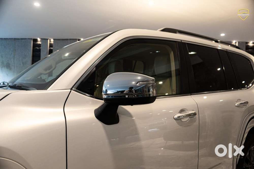 Toyota Land Cruiser Zx Petrol, 2025, Petrol