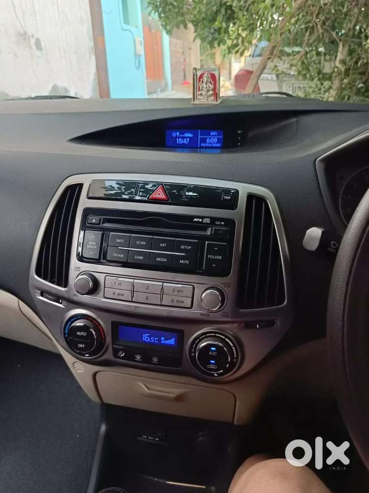 Hyundai Petrol Car 2014