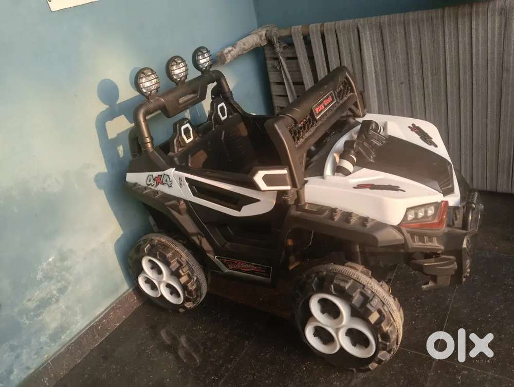 Kids electric car