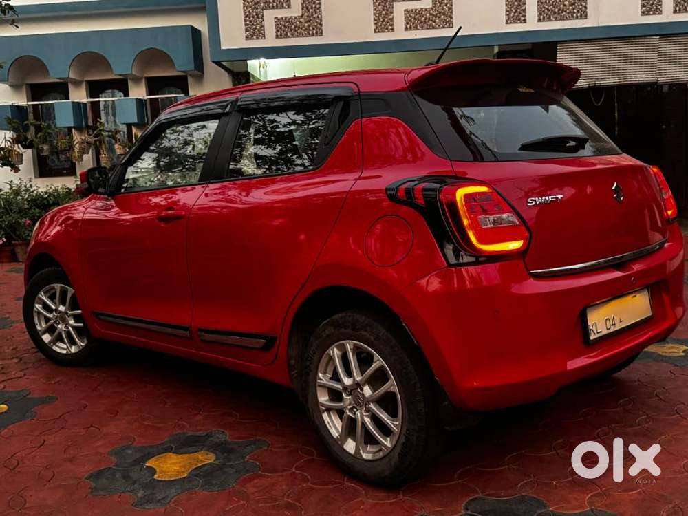 Maruti Suzuki Swift Zxi Amt (top Variant) – 2018 (nov)  Automatic  E