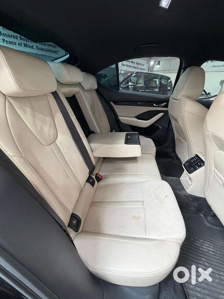 Skoda Octavia 2.0 Style Tsi At, 2022, Petrol