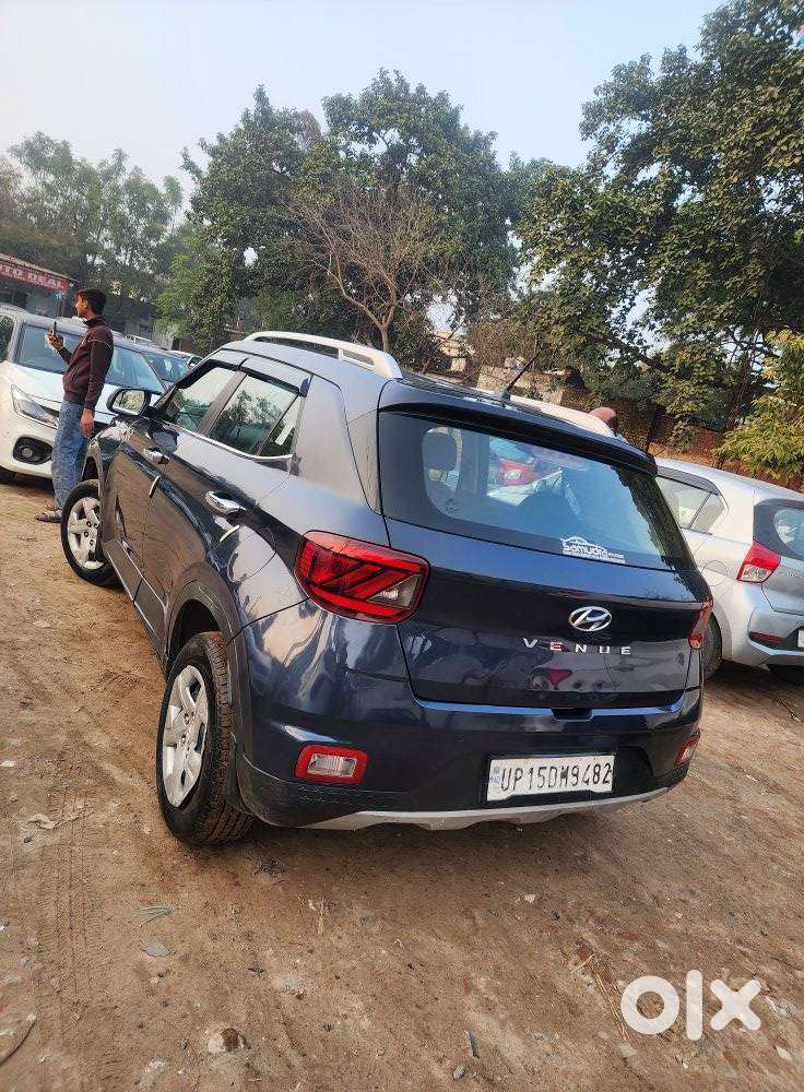 Hyundai Venue S Turbo, 2021, Petrol