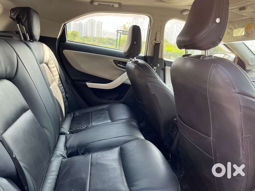 Tata Nexon Creative Plus 1.2 Revotron Petrol 7dca, 2024, Petrol