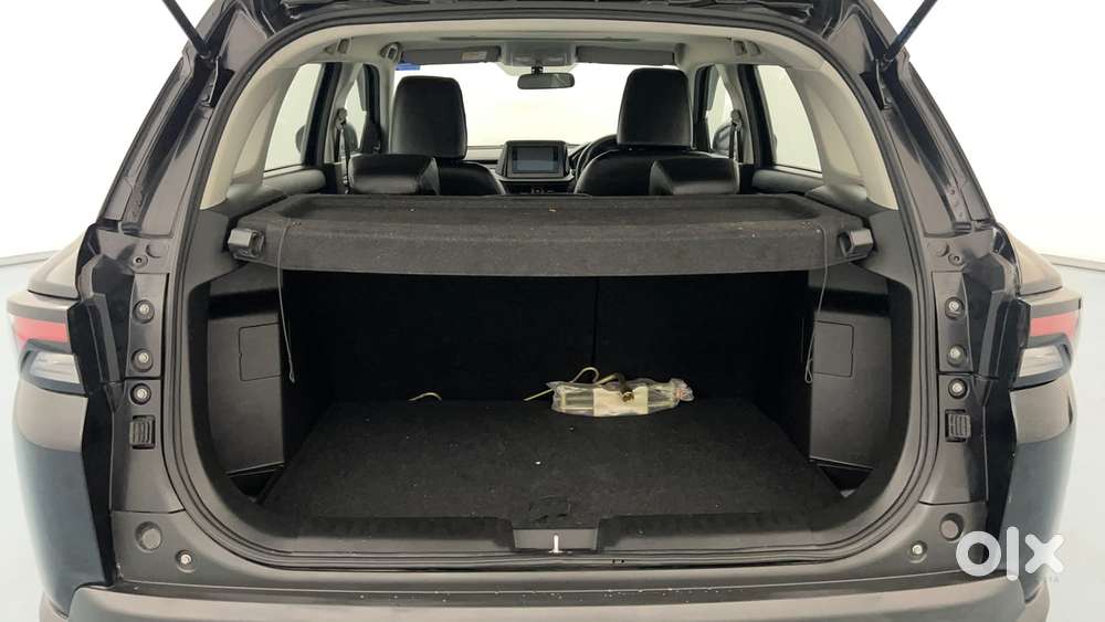 Maruti Suzuki Vitara Brezza 1.5 Zxi At, 2023, Petrol