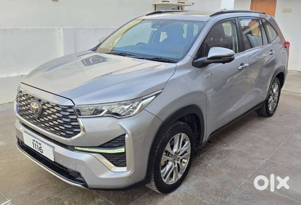 Toyota Innova Hycross 2.0 Zx (o) Hybrid 7 Str, 2023, Petrol