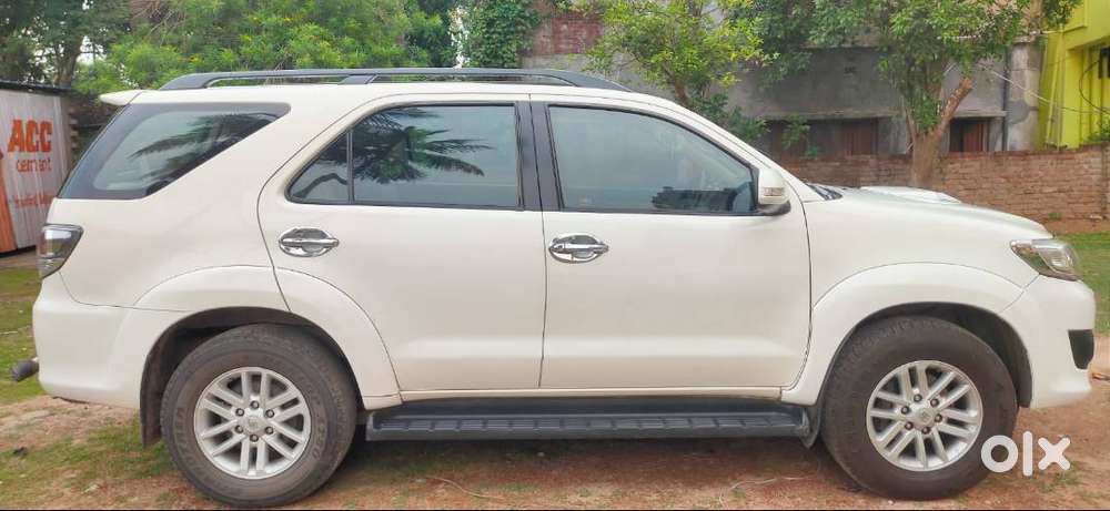 Toyota Fortuner 2015 Diesel Well Maintained