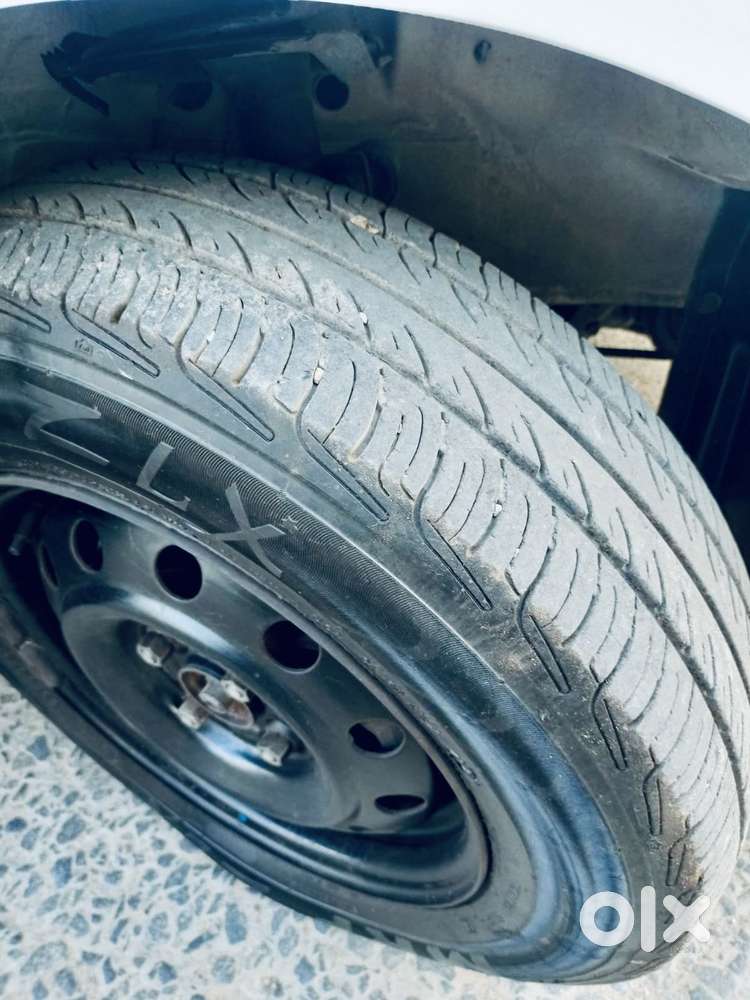 Maruti Suzuki Ritz Vxi, 2013, Petrol