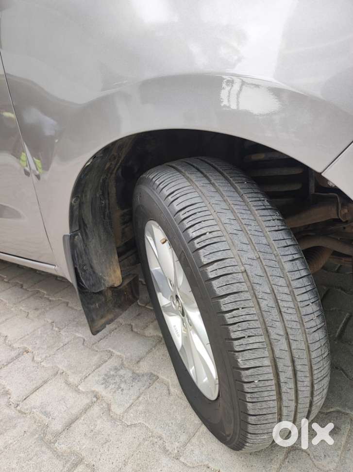 Toyota Innova Crysta 2.4 V 7 Str, 2017, Diesel