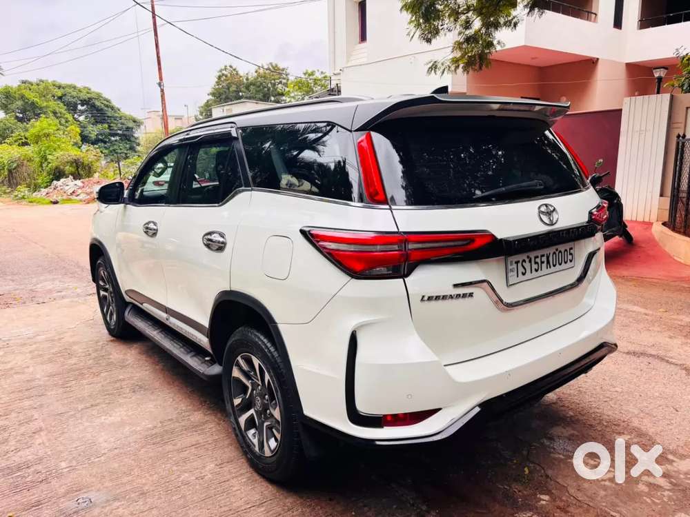 Toyota Fortuner Legender, 2021, Diesel