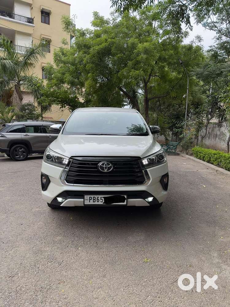 Toyota Innova Crysta 2022 Diesel Well Maintained