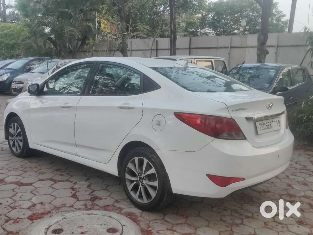 Hyundai Verna 1.6 Vtvt Sx, 2016, Petrol