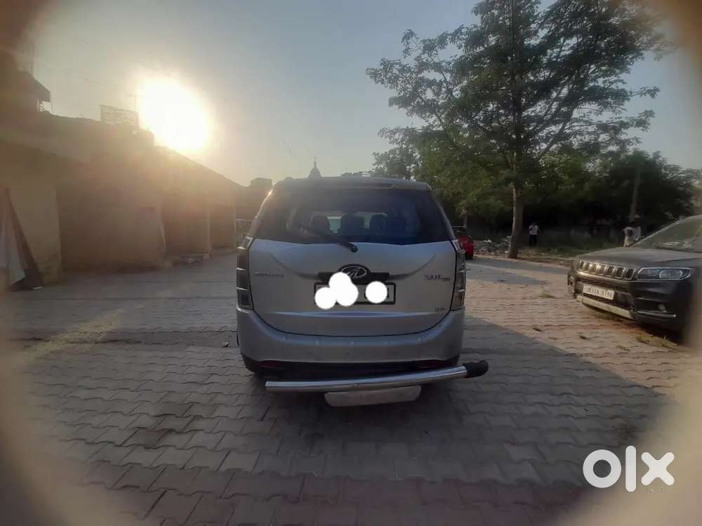 Mahindra Xuv500 2014 Diesel 83000 Km Driven