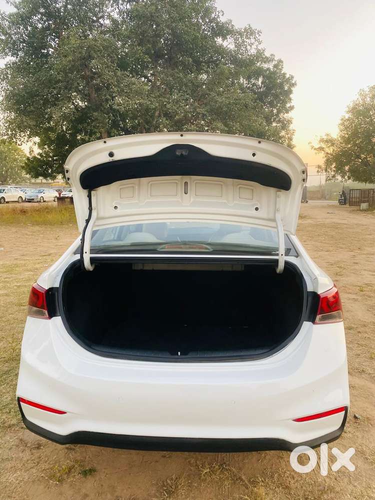 Hyundai Fluidic Verna 1.6 Crdi Sx, 2019