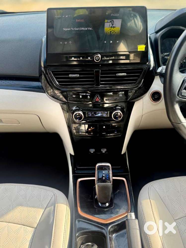 Mahindra Xuv400 Ev El Fast Charger Dt, 2024, Electric