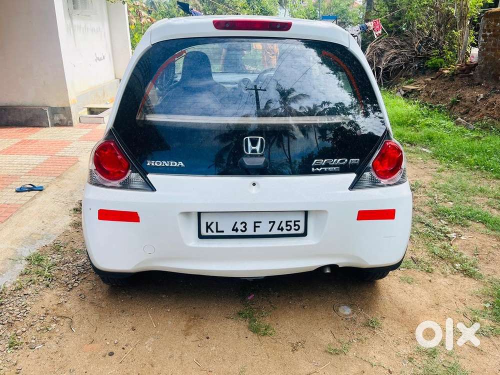 Honda Car 2014 Manual- Clean Vehicle