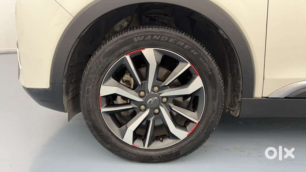 Mahindra Xuv300 W8 (o) 1.5 Diesel Amt, 2021, Diesel