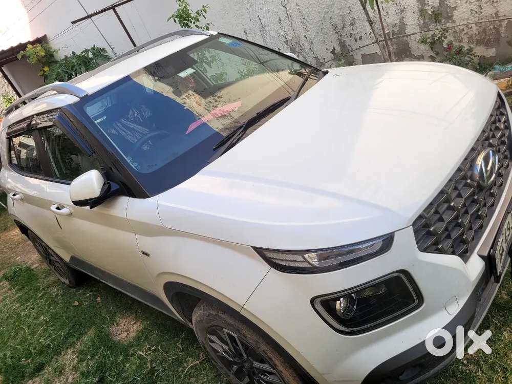 Hyundai Venue 2022 Petrol 36000 Km Driven