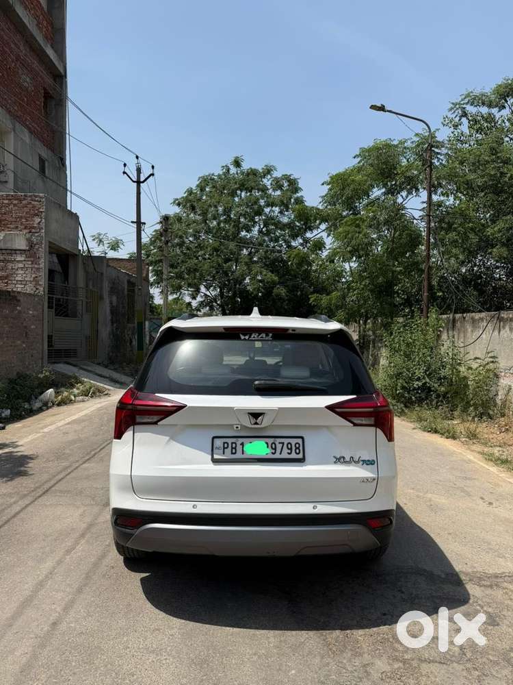 Mahindra Xuv700 2.2 Ax 7 Diesel Mt Luxury Pack Str, 2022, Diesel