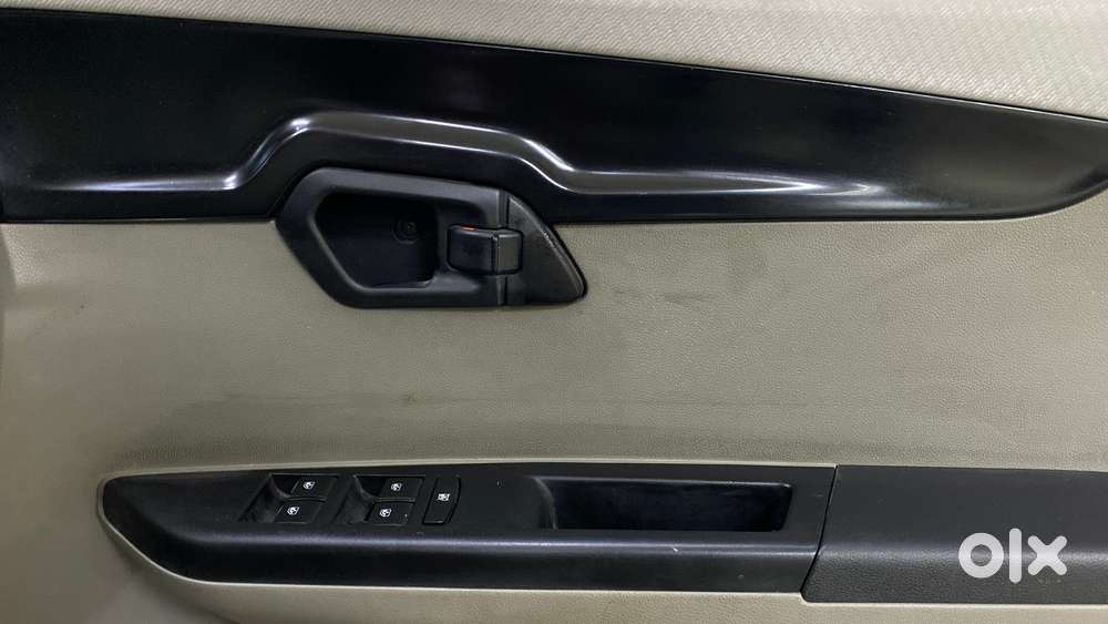 Mahindra Kuv 100 2016-2017 Mfalcon D75 K4, 2016, Diesel