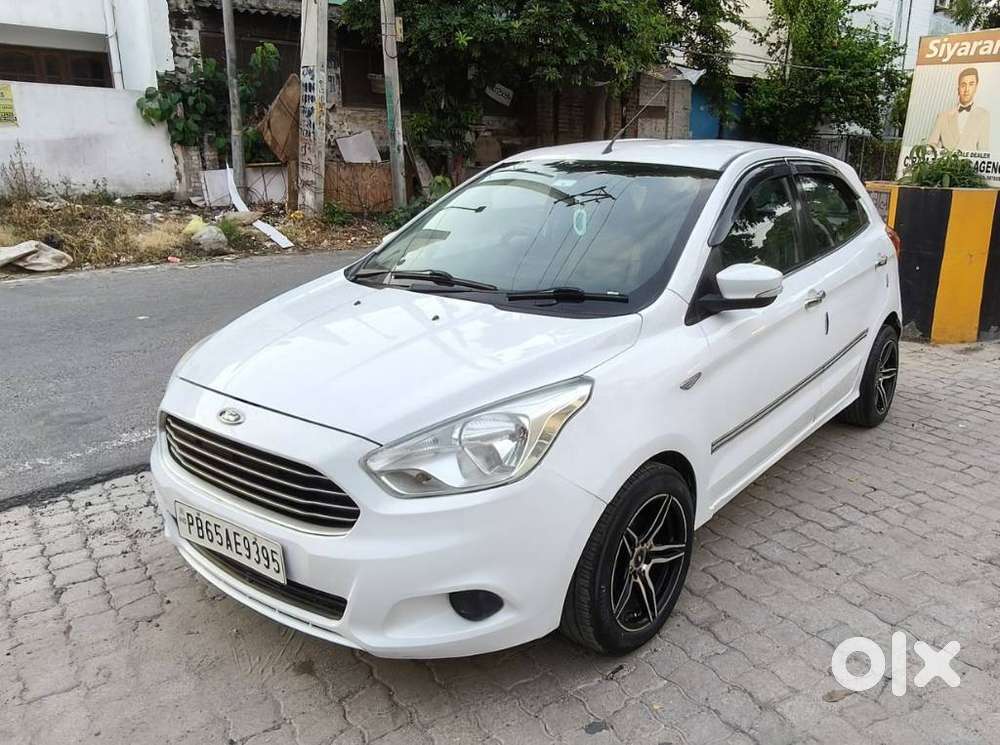 Ford Figo 1.2p Trend Mt, 2015, Petrol