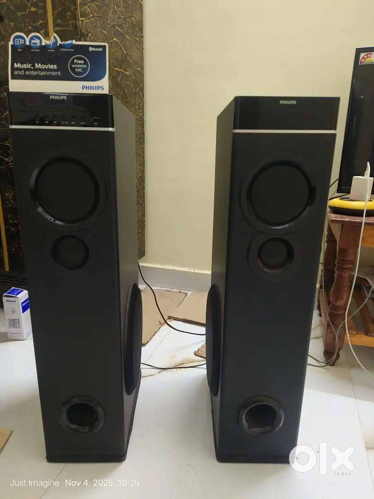 Philips Tower Speakers SPA9080B Black TVs, Video Audio