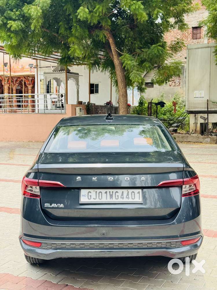 Skoda Slavia 1.0 Active Tsi, 2022, Petrol