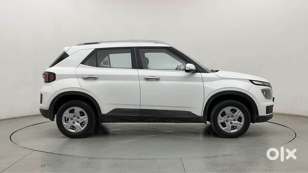 Hyundai Venue Sx, 2022, Petrol