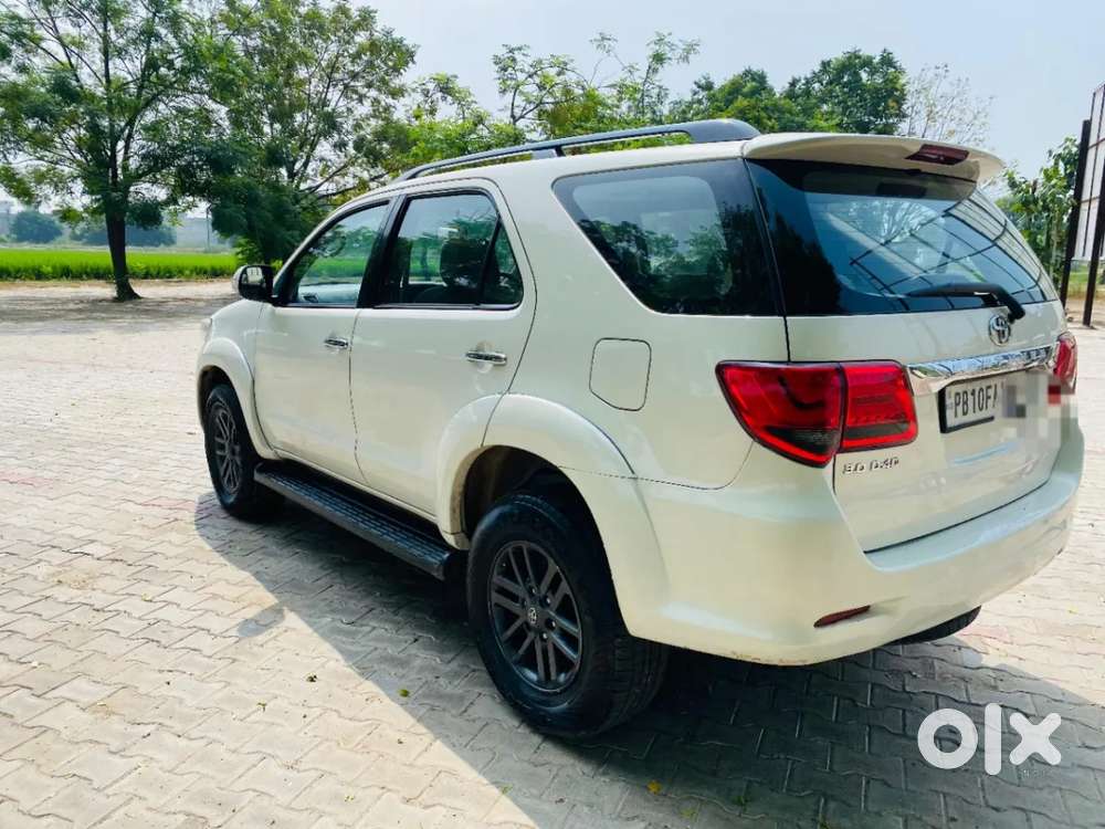 Toyota Fortuner 4x2 At, 2015, Diesel
