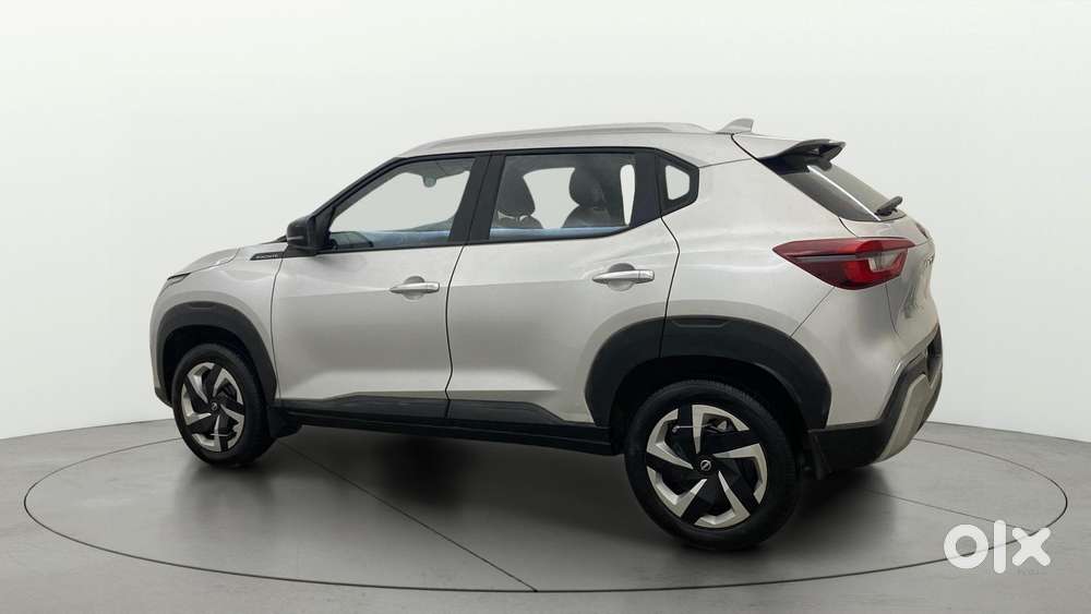 Nissan Magnite Kuro Edition 1.0 Petrol Mt, 2025, Petrol