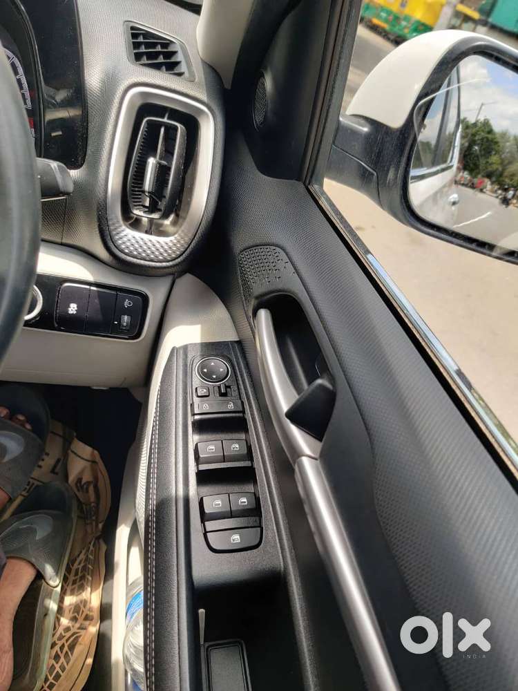 2022 Kia Sonet Htx 1.0 Turbo.