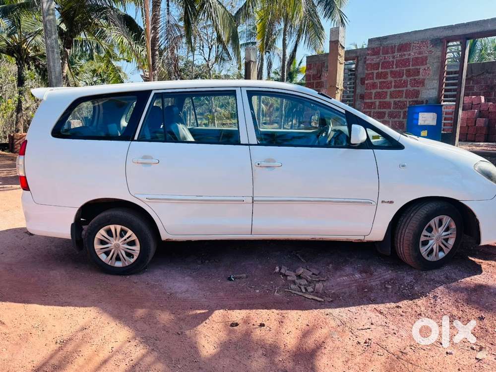 Toyota Innova 2011 Diesel Well Maintained