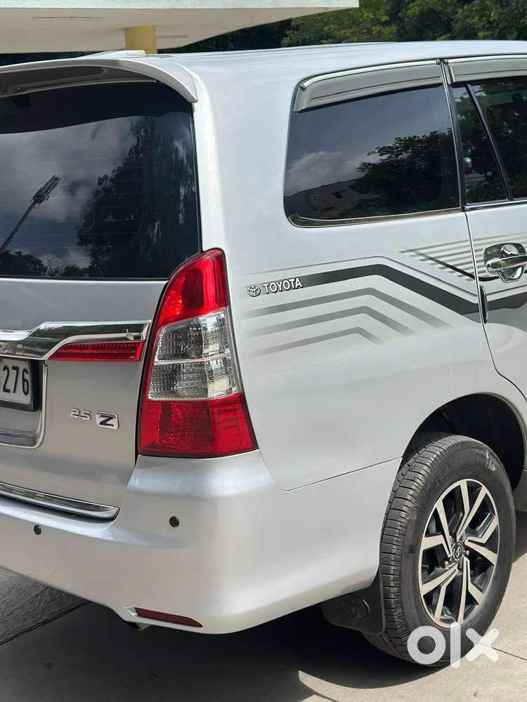 Toyota Innova 2.5 Zx 7 Str Bs-iv, 2015, Diesel