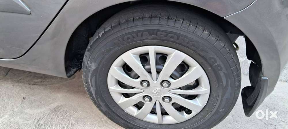 Hyundai I10 Sportz 1.2 Automatic Kappa2, 2013, Petrol